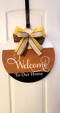 Load image into Gallery viewer, Welcome Door Hanger w/ Exchangeable Bows
